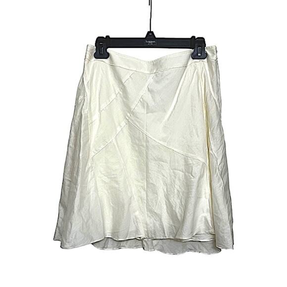Armani Exchange White Skirt with Diagonal Stitching Size 8 - Picture 1 of 3